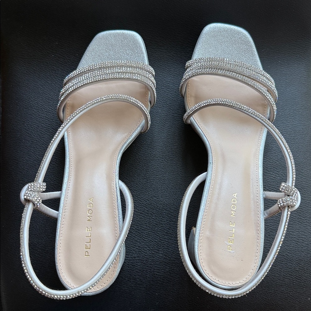 PELLE MODA Brand New DARINE SANDAL SILVER Size 10 - Picture 5 of 9